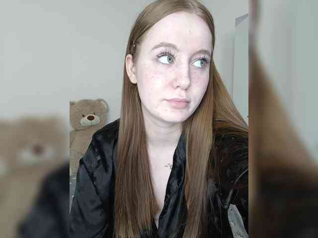 LolaMin webcam