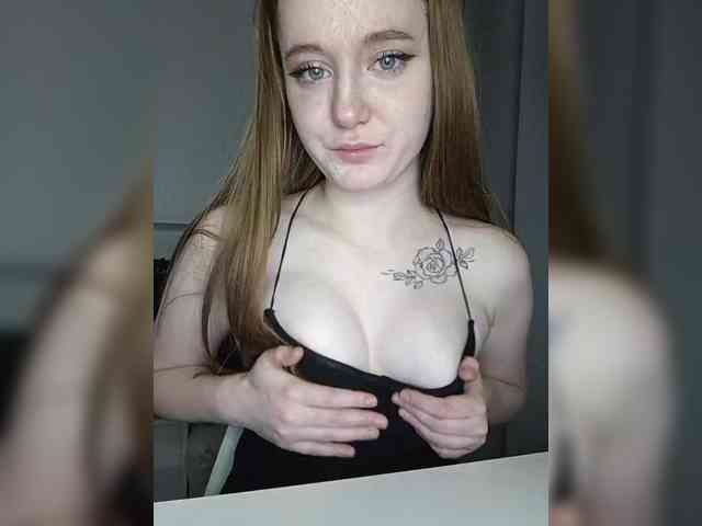LolaMin webcam