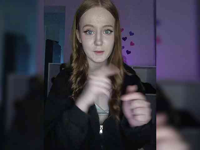 LolaMin webcam