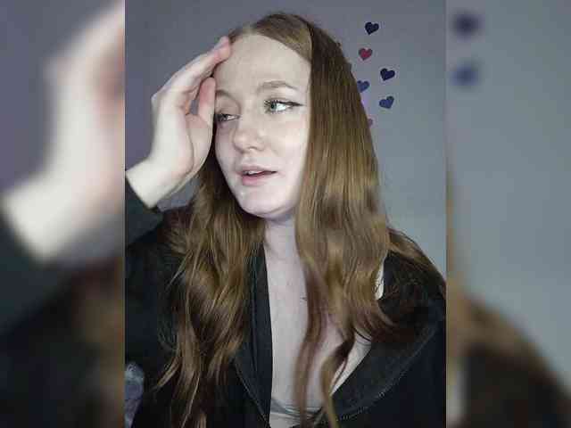 LolaMin webcam
