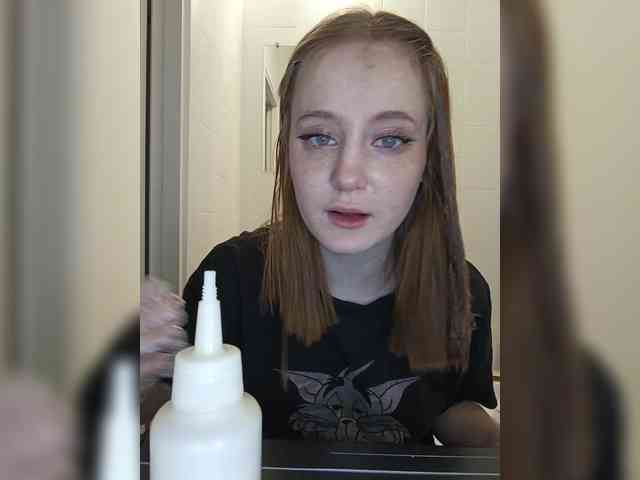 LolaMin webcam