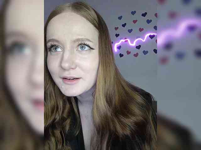 LolaMin webcam