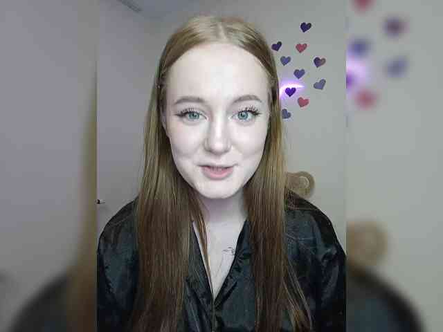 LolaMin webcam