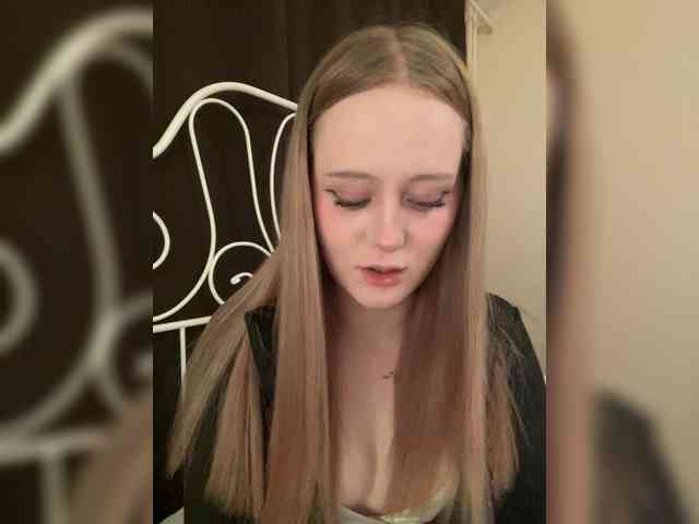 LolaMin Live Webcam on BongaCams