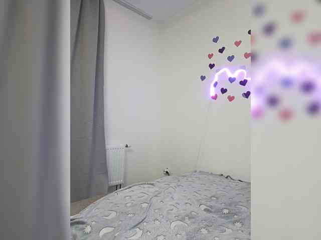 LolaMin webcam