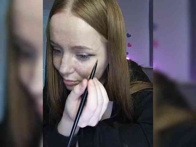 LolaMin webcam