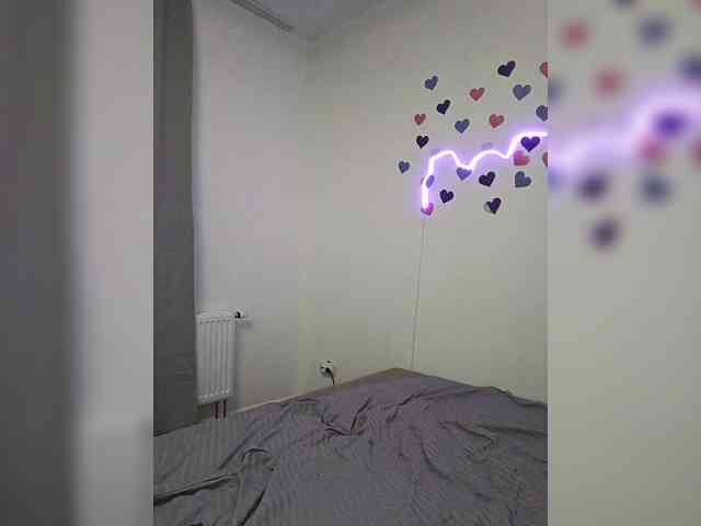 LolaMin webcam