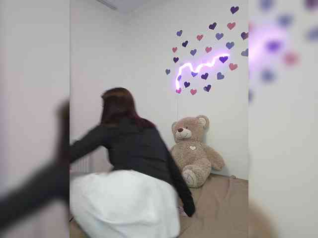 LolaMin webcam