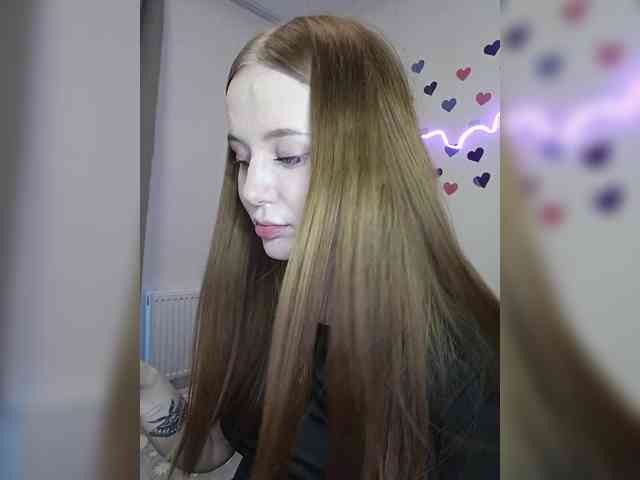 LolaMin webcam