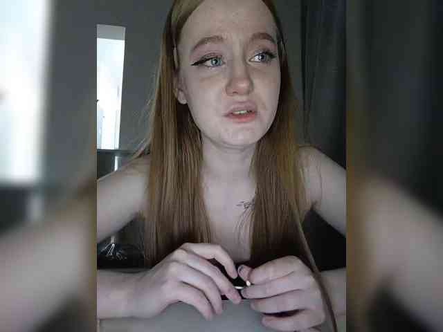 LolaMin webcam
