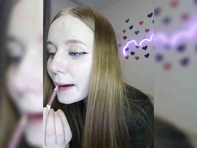 LolaMin webcam