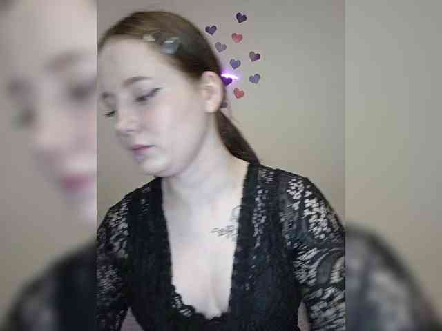 LolaMin webcam