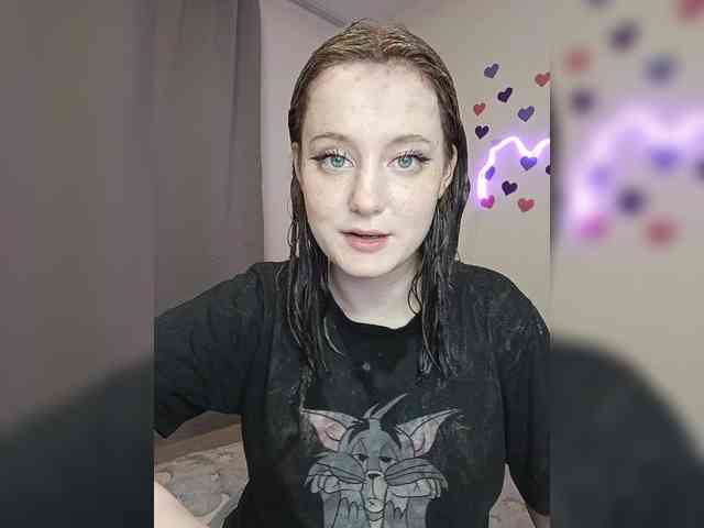 LolaMin webcam