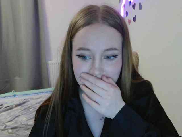 LolaMin webcam