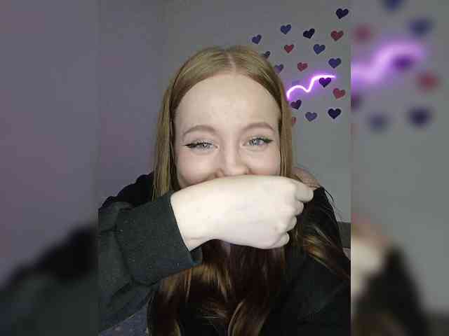 LolaMin webcam