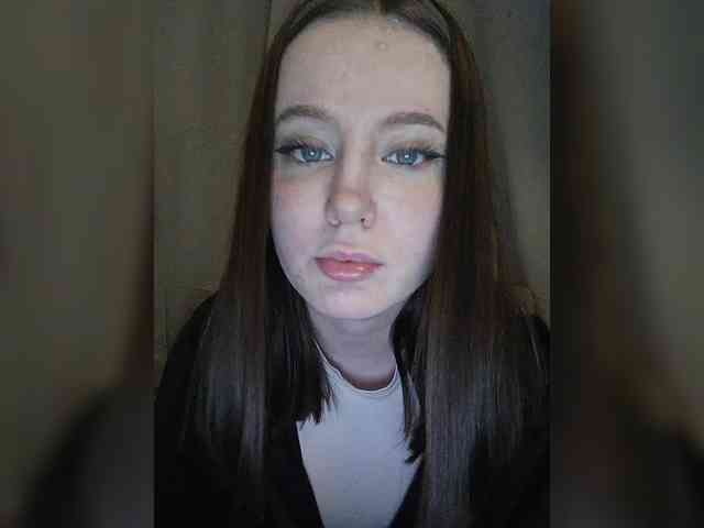 LolaMin webcam