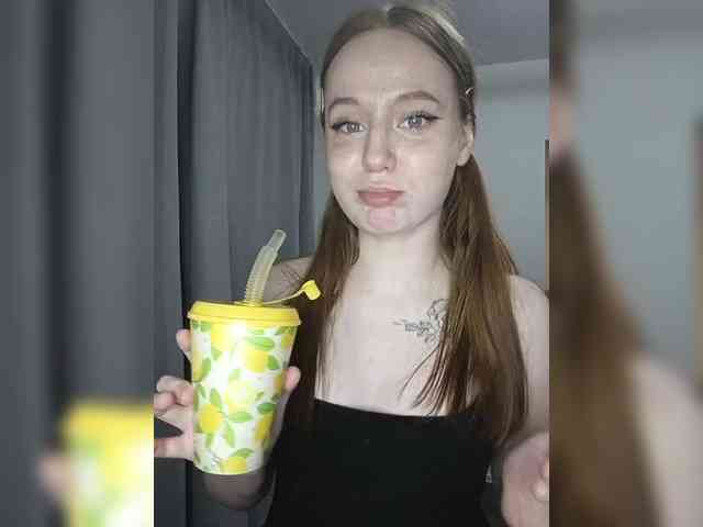 LolaMin webcam