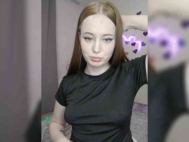 LolaMin webcam