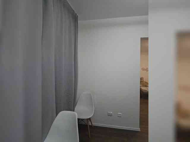 LolaMin webcam