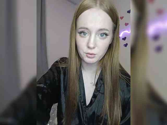 LolaMin webcam