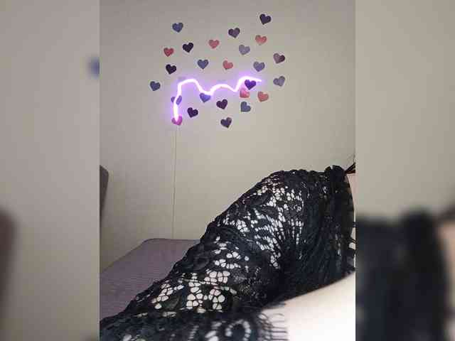 LolaMin webcam