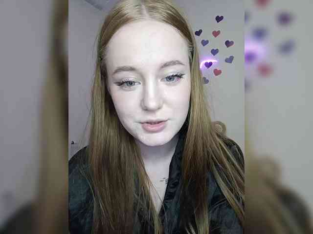LolaMin webcam