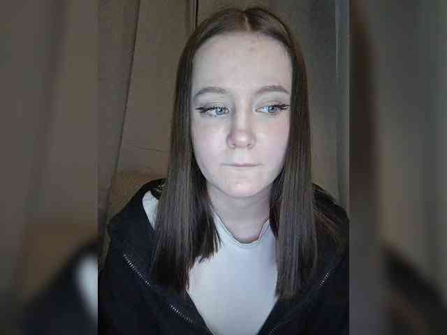 LolaMin webcam