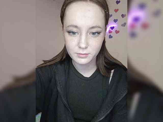 LolaMin webcam