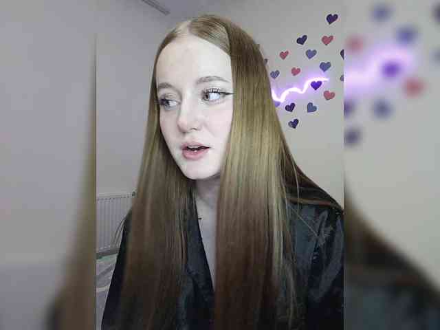 LolaMin webcam