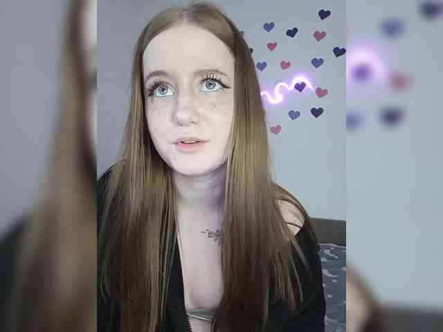 LolaMin webcam