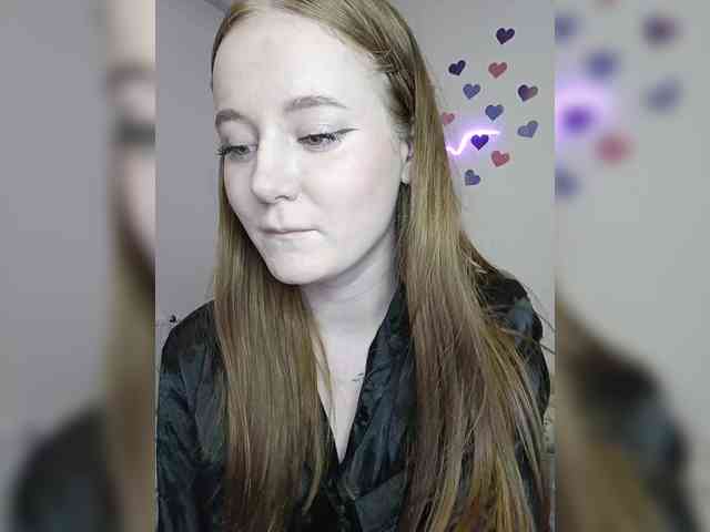 LolaMin webcam