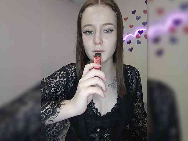 LolaMin webcam