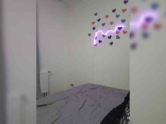 LolaMin webcam