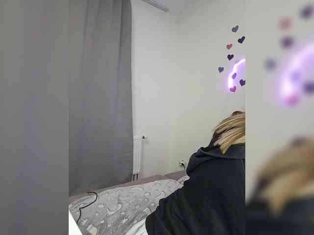LolaMin webcam