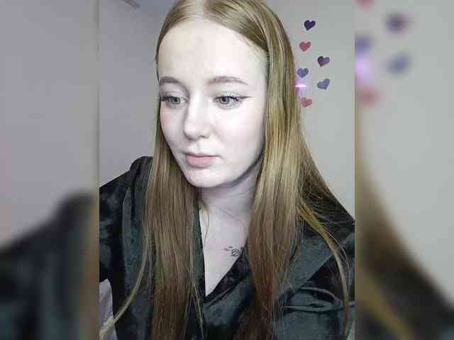 LolaMin webcam