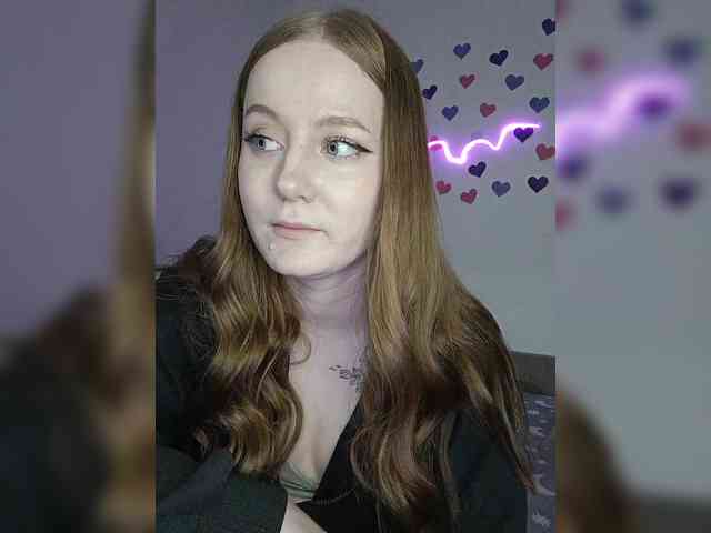 LolaMin webcam