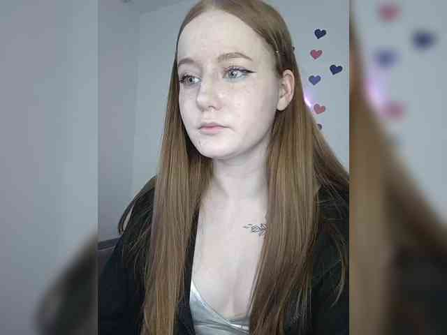 LolaMin webcam