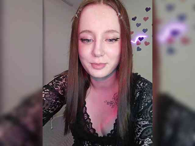 LolaMin webcam