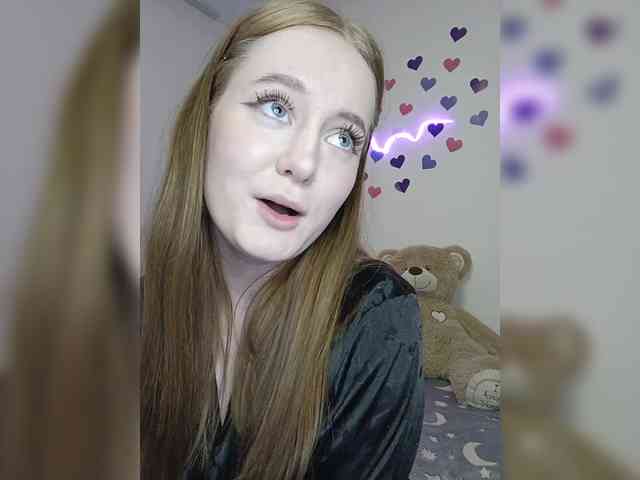 LolaMin webcam