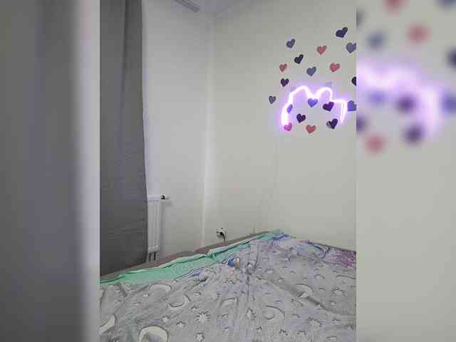 LolaMin webcam