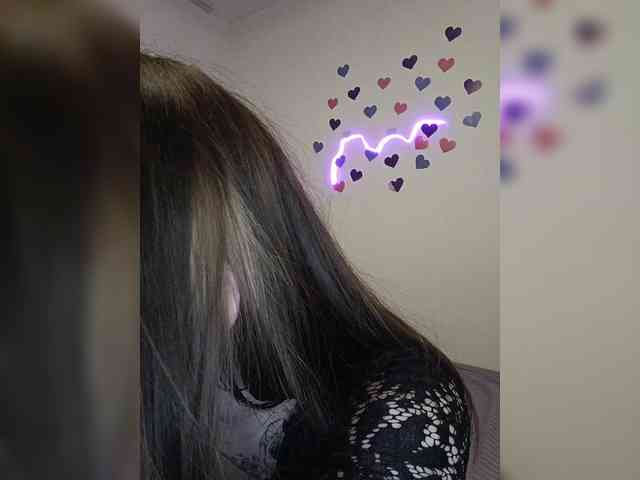 LolaMin webcam