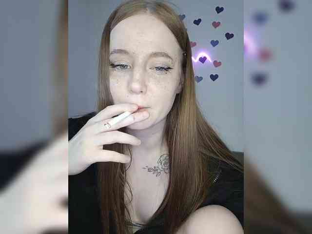 LolaMin webcam