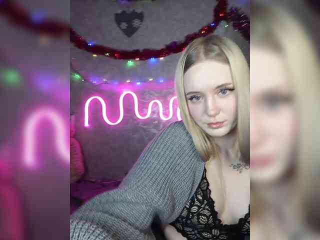Mia_Wells webcam