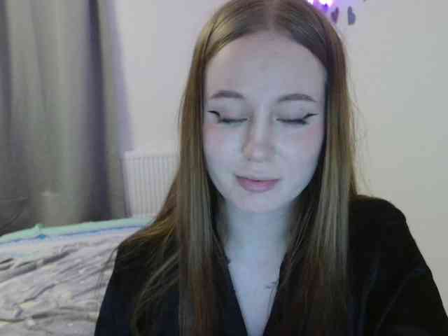 LolaMin webcam
