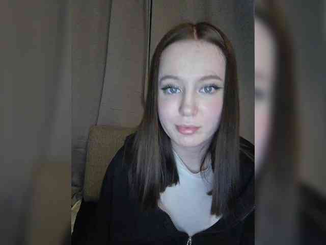 LolaMin webcam