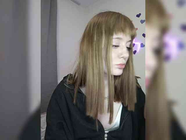 LolaMin webcam