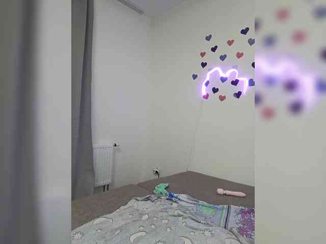 LolaMin webcam