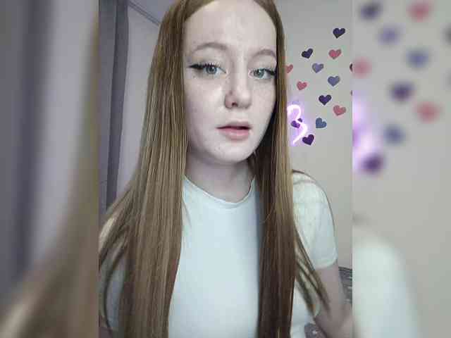 LolaMin webcam