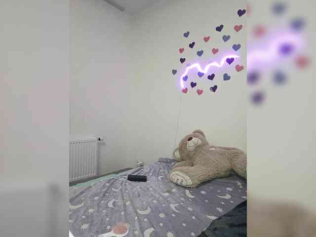 LolaMin webcam
