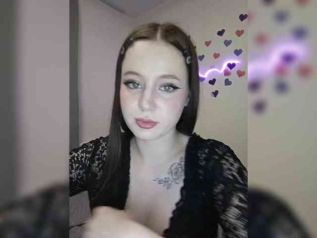 LolaMin webcam